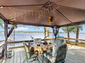 22 Fuller Shores Rd, Lakeville MA 02347