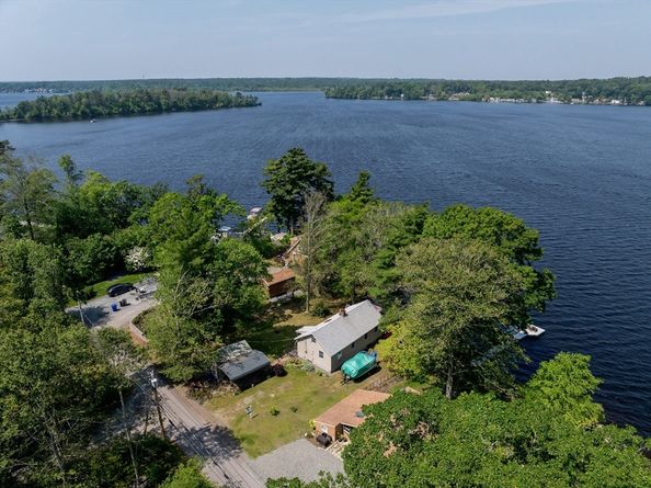22 Fuller Shores Rd, Lakeville MA 02347