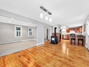 587 Essex Ave, Gloucester MA 01930