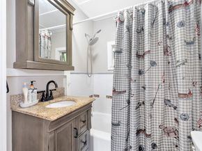 587 Essex Ave, Gloucester MA 01930