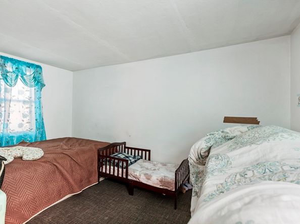 38 Howard Sq, Brockton MA 02301