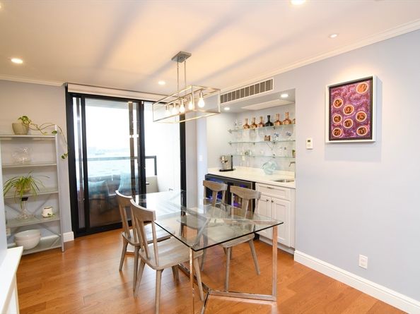 65 East India Row 9C, Boston MA 02110
