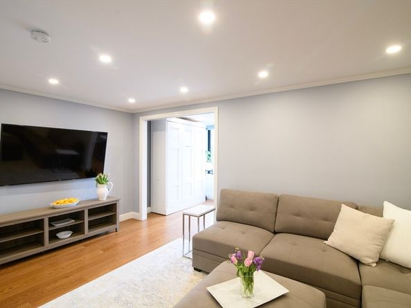 65 East India Row 9C, Boston MA 02110
