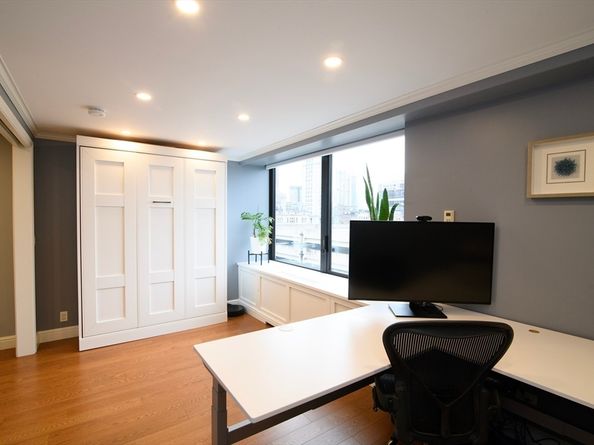 65 East India Row 9C, Boston MA 02110