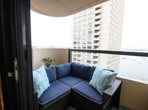 65 East India Row 9C, Boston MA 02110