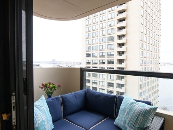 65 East India Row 9C, Boston MA 02110