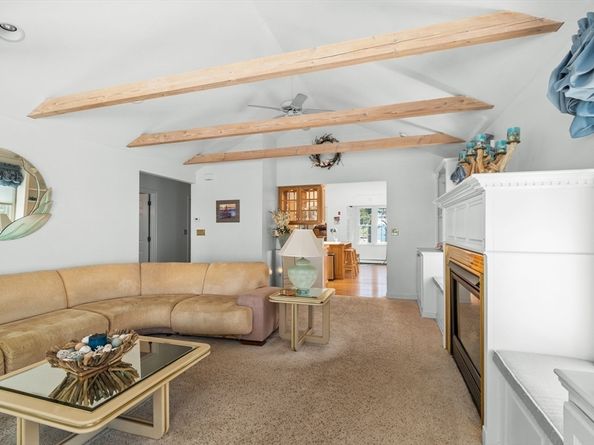4 North Ridge Rd, Ipswich MA 01938