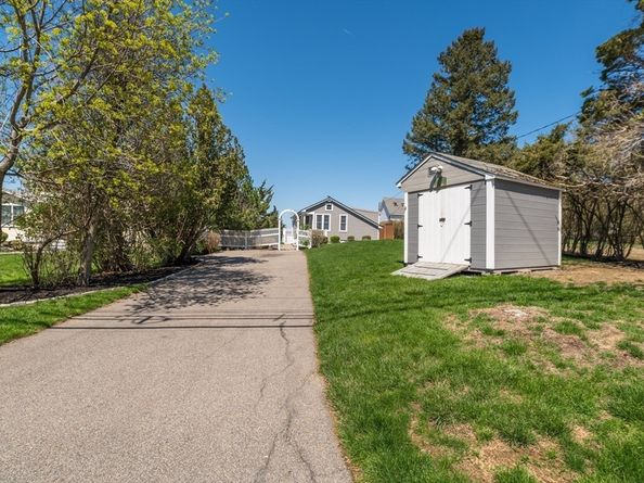 4 North Ridge Rd, Ipswich MA 01938