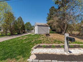 4 North Ridge Rd, Ipswich MA 01938