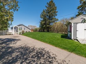 4 North Ridge Rd, Ipswich MA 01938