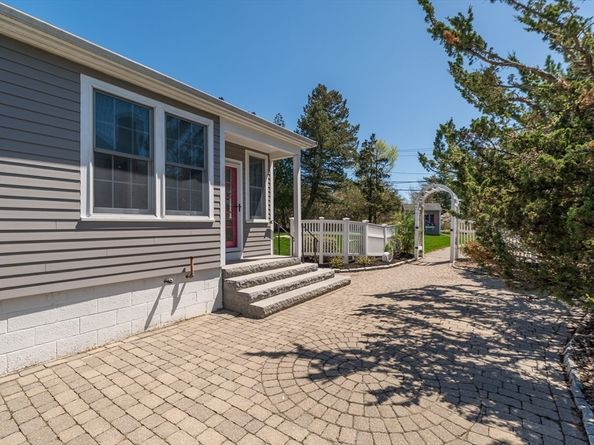 4 North Ridge Rd, Ipswich MA 01938