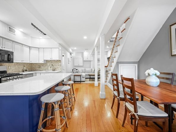 511 E 8th St 1, Boston MA 02127