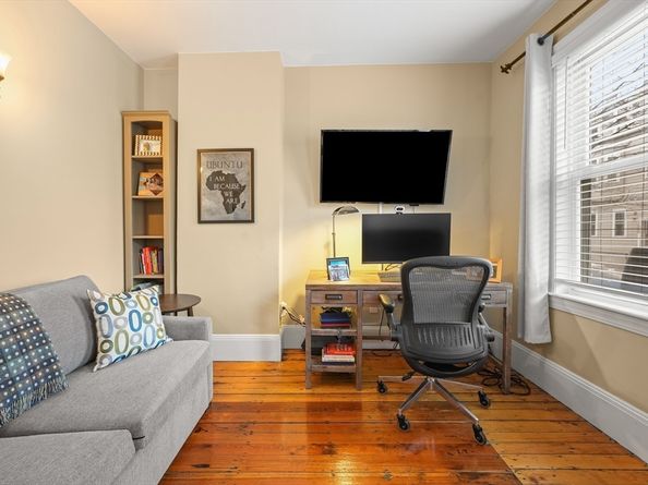511 E 8th St 1, Boston MA 02127