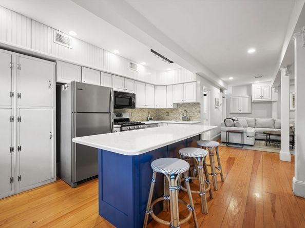 511 E 8th St 1, Boston MA 02127