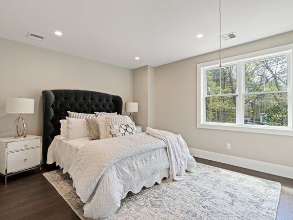 5 Milk St, Natick MA 01760