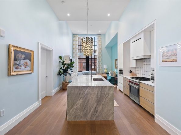 45 Temple St 410, Boston MA 02114