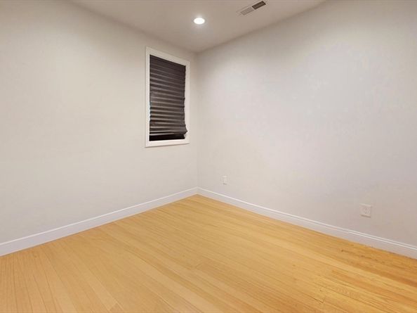 375 Dorchester St 3, Boston MA 02127
