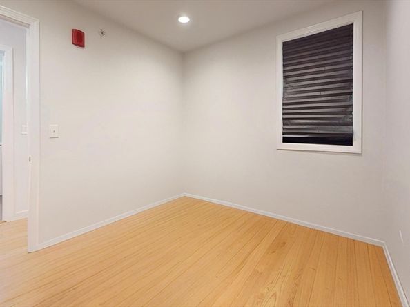 375 Dorchester St 3, Boston MA 02127