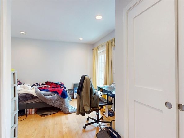 375 Dorchester St 3, Boston MA 02127