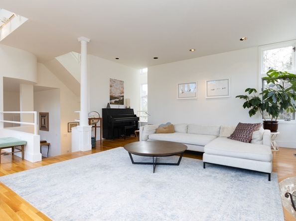 50 Bellingham Rd, Brookline MA 02467