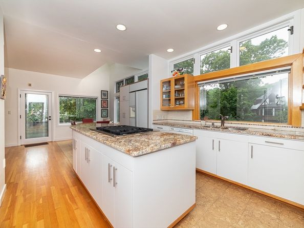 50 Bellingham Rd, Brookline MA 02467