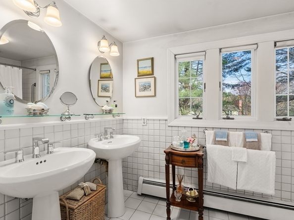 167 Conant Rd, Weston MA 02493