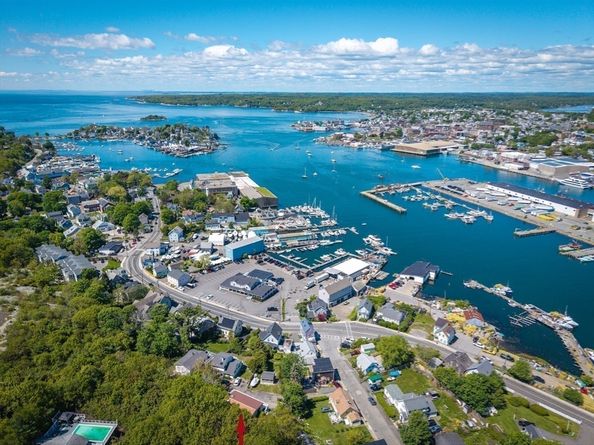 2 Stanwood Terrace, Gloucester MA 01930