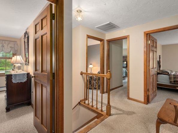 8 Wadsworth Rd, Shrewsbury MA 01545