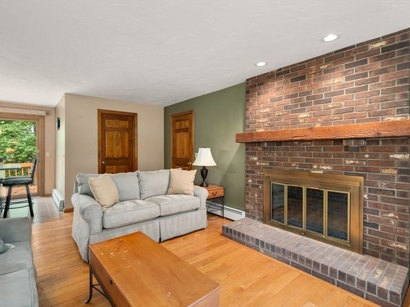 8 Wadsworth Rd, Shrewsbury MA 01545