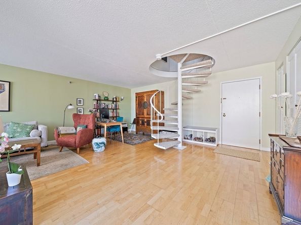 61 Broad Reach T62B, Weymouth MA 02191