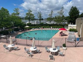 61 Broad Reach T62B, Weymouth MA 02191
