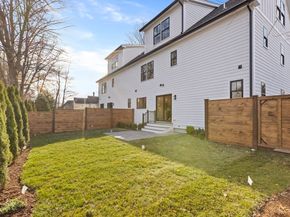 10 Webber Avenue 1A, Bedford MA 01730