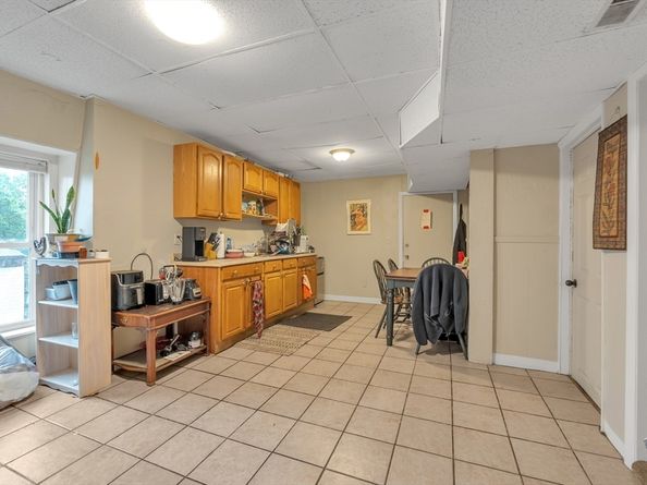 80 Chatham St, Worcester MA 01609
