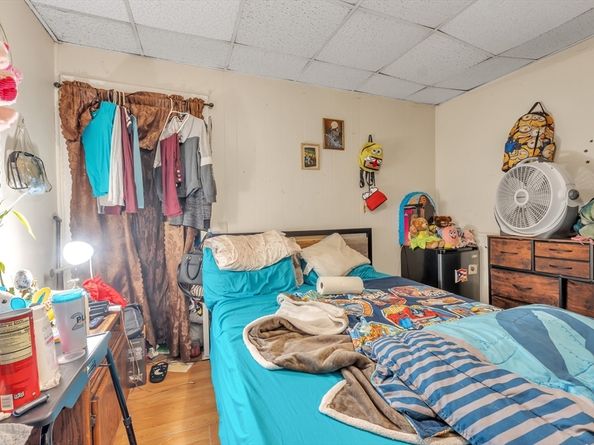 80 Chatham St, Worcester MA 01609