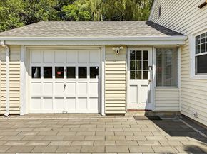 33 Stevens Rd, Framingham MA 01702