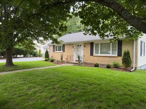 33 Stevens Rd, Framingham MA 01702
