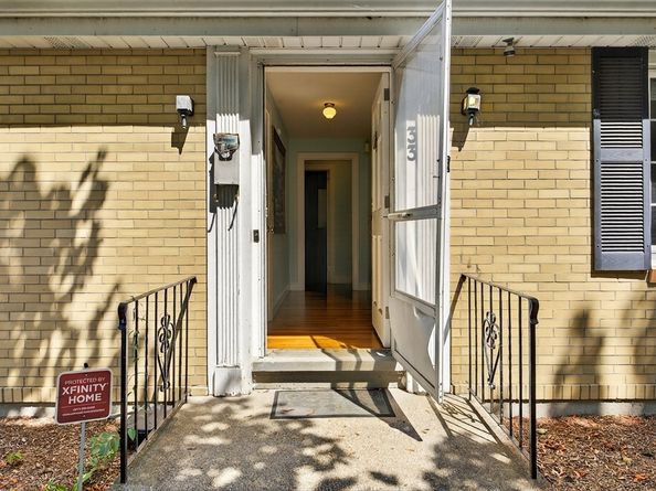 33 Stevens Rd, Framingham MA 01702