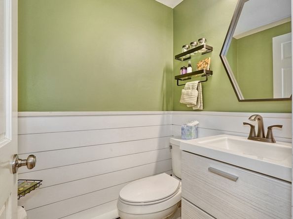 487 Main Street, Marshfield MA 02050