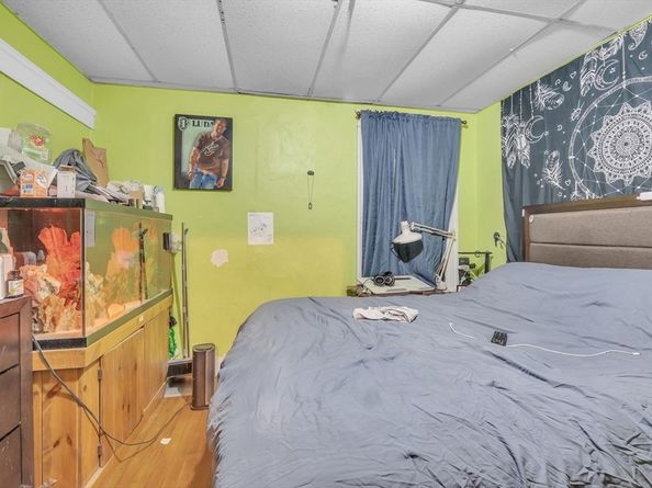 215 Beacon St, Worcester MA 01610
