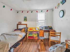 215 Beacon St, Worcester MA 01610