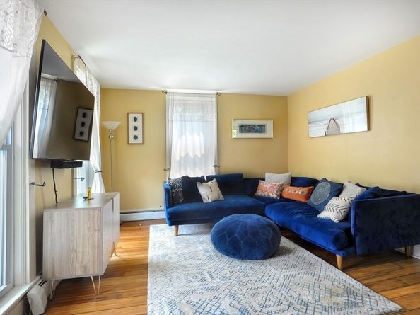 198 Hull Street, Hingham MA 02043