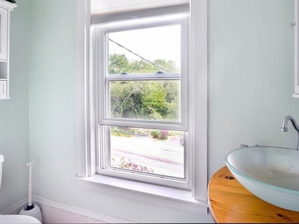 198 Hull Street, Hingham MA 02043
