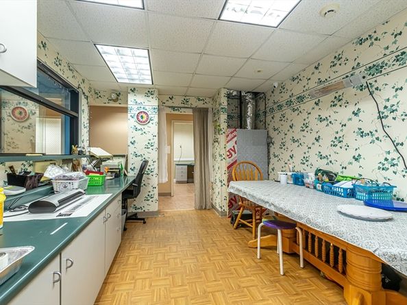 52 Central, Gardner MA 01440