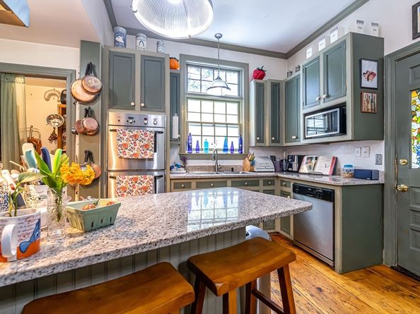 52 Central, Gardner MA 01440