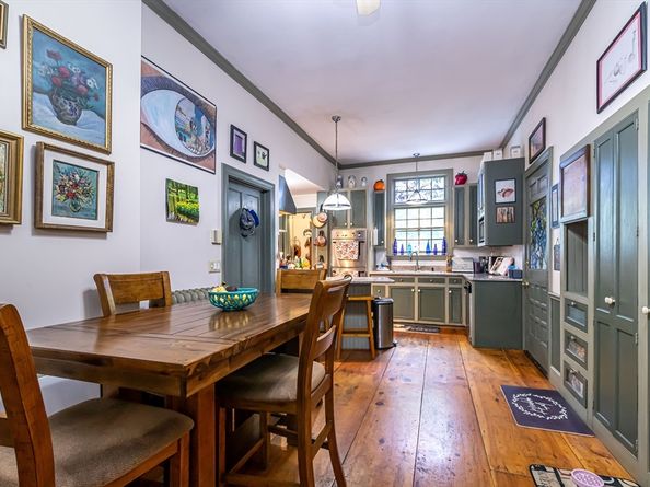 52 Central, Gardner MA 01440