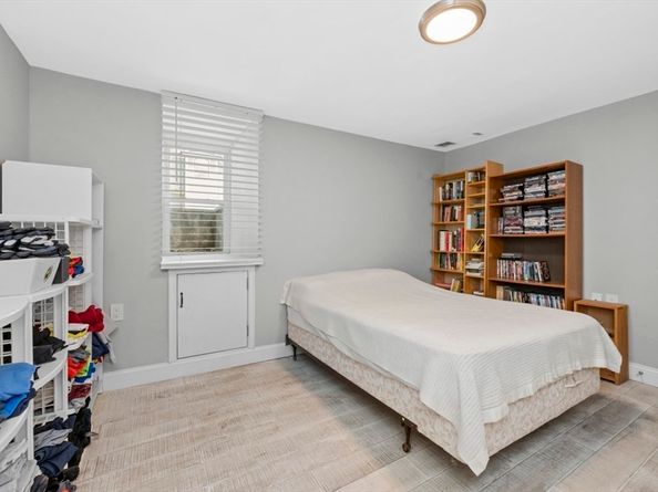 200 Elliot St 1, Newton MA 02464