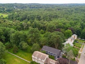 70 Valleyfield St, Lexington MA 02421