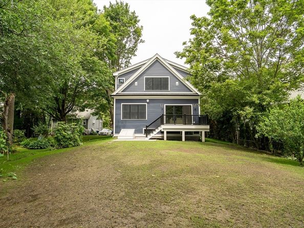 70 Valleyfield St, Lexington MA 02421