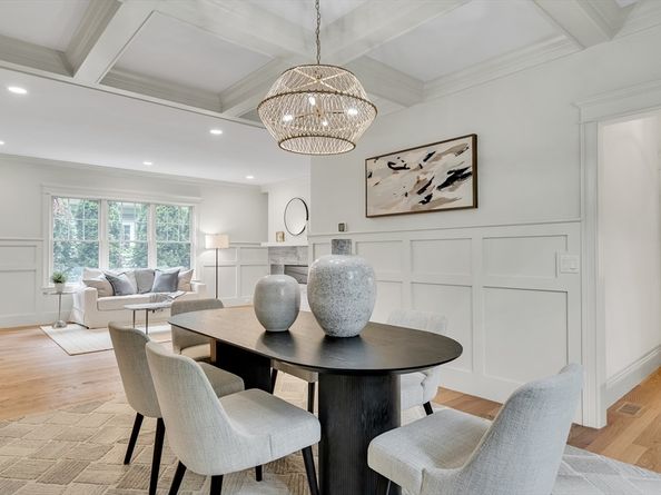 70 Valleyfield St, Lexington MA 02421