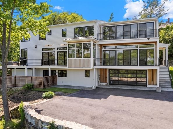 135 Beach St, Cohasset MA 02025